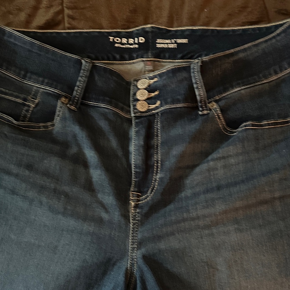 torrid Dark Indigo High-Rise Stretch Shorts size 20